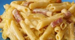 Paste cu sos carbonara Paste cu sos carbonara