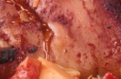 Ciolan de porc la cuptor